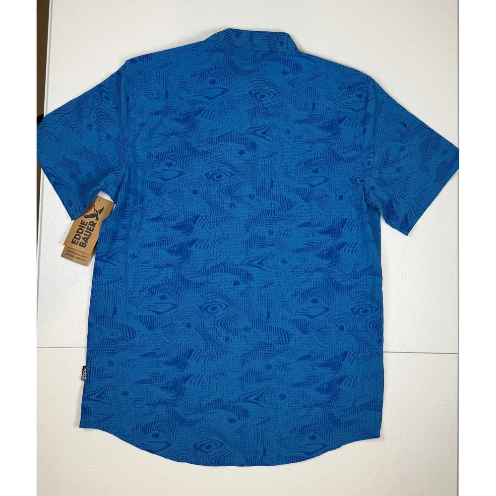 Eddie Bauer Mens Blue Perforated Short Sleeve Button Up Shirt Pocket Small NWT